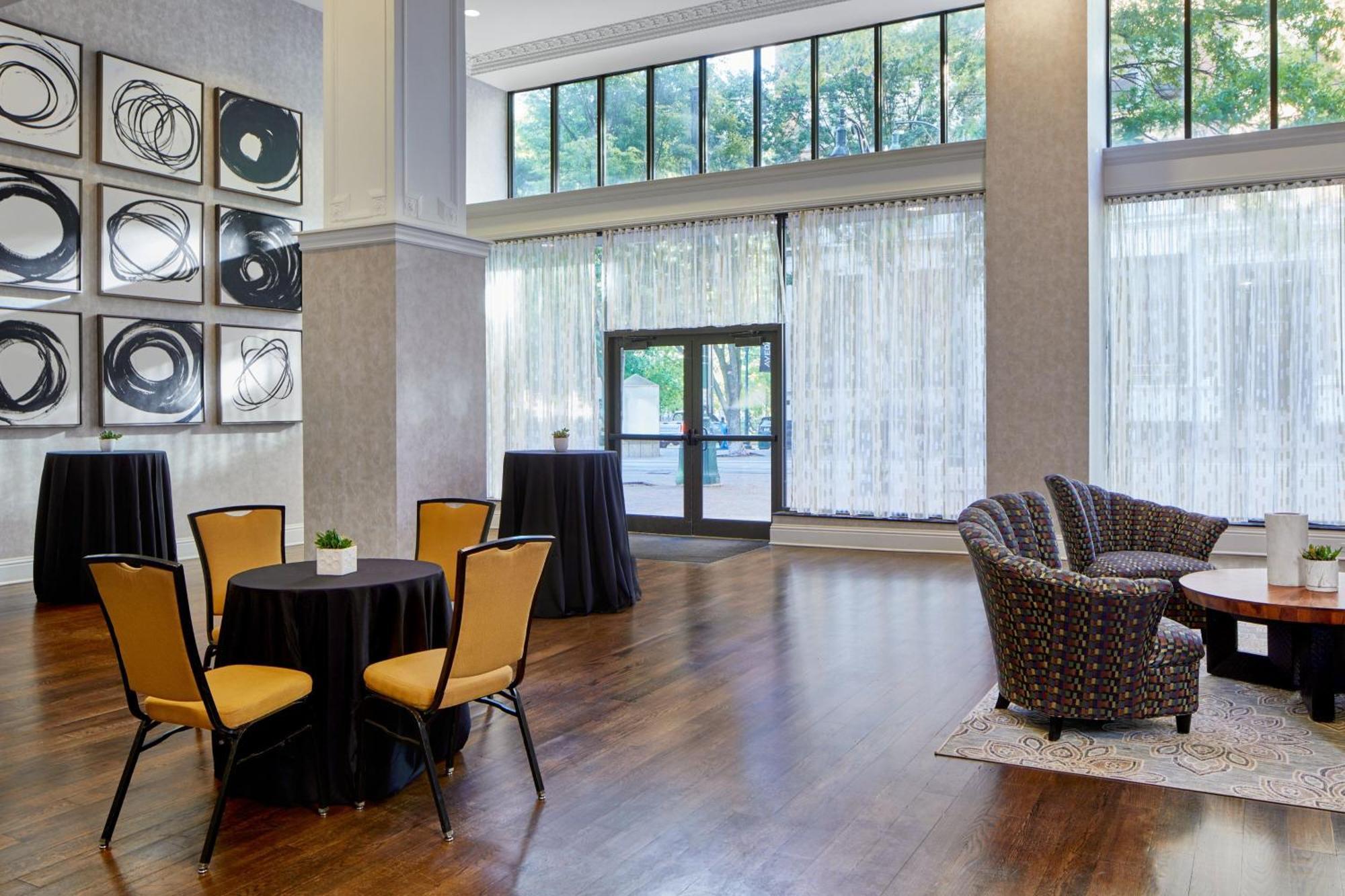 Springhill Suites Memphis Downtown Exteriör bild