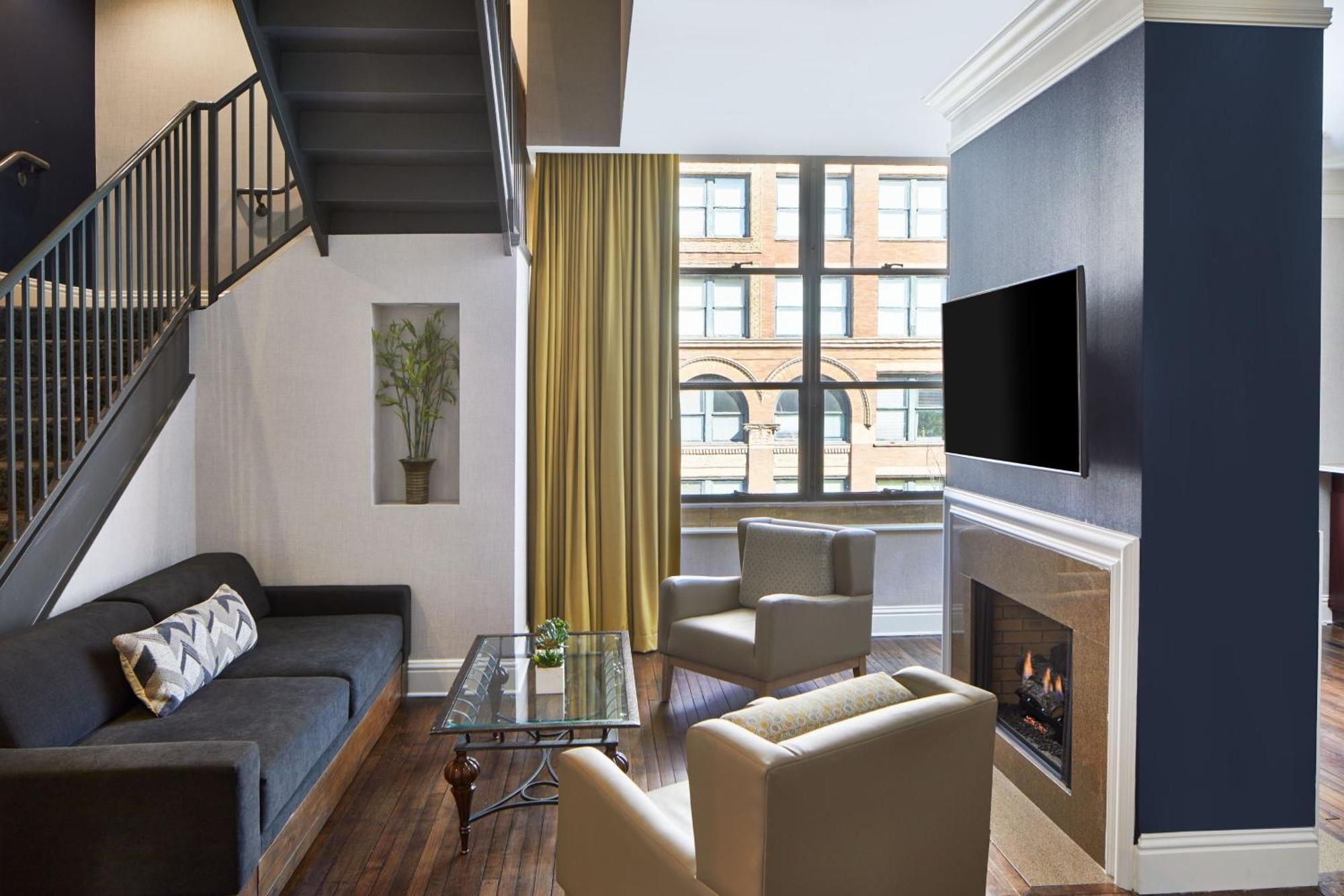 Springhill Suites Memphis Downtown Exteriör bild