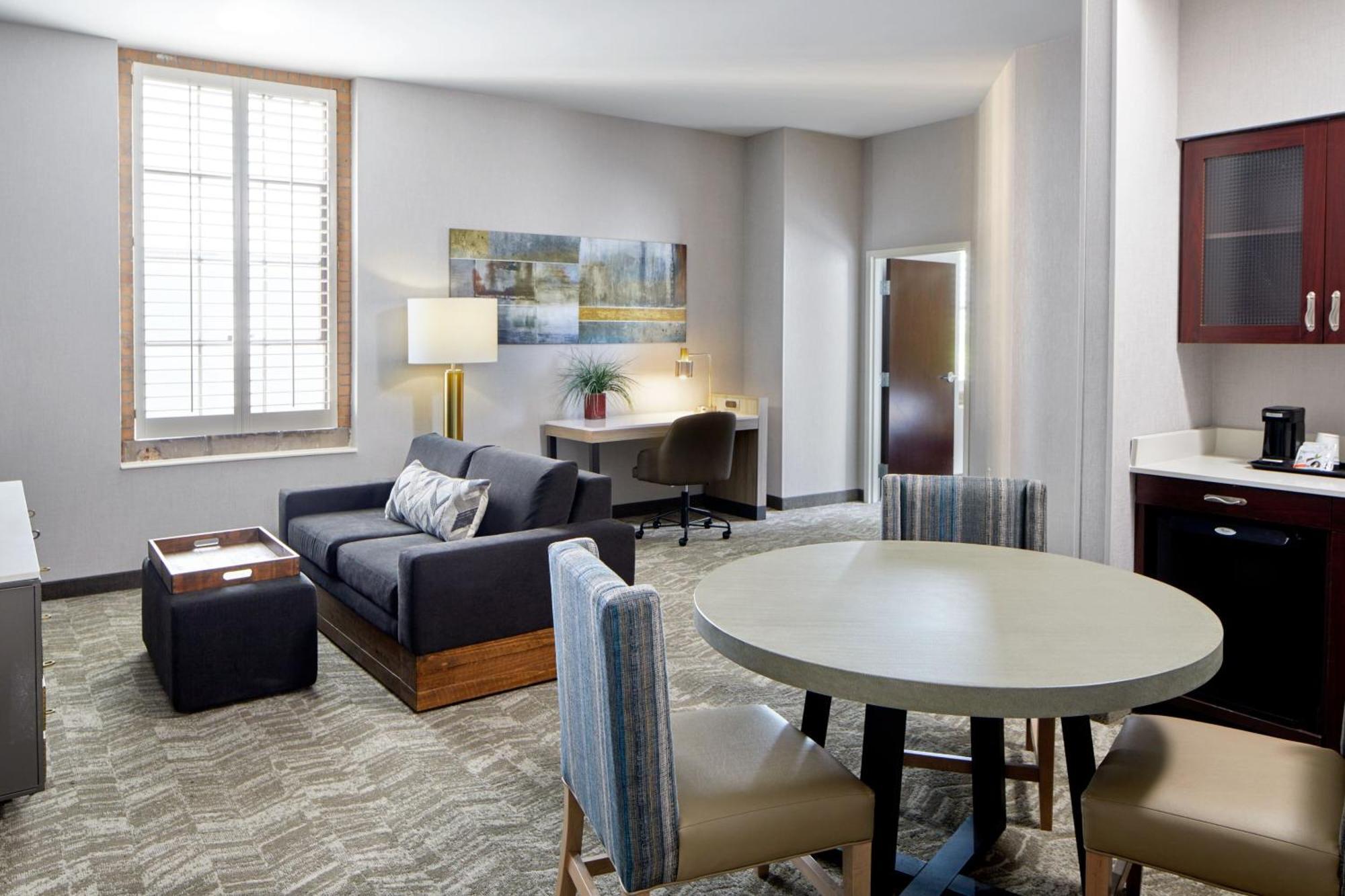 Springhill Suites Memphis Downtown Exteriör bild